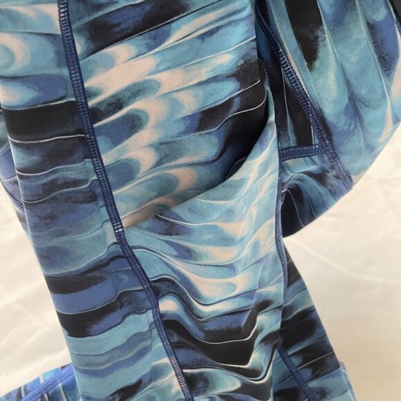 Lululemon Blue‎ Abstract Print High Rise Crop Leggings Pants Women's Size 4 - Picture 6 of 8